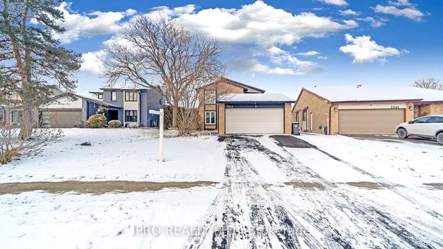 2545 Folkway Dr, House detached with 4 bedrooms, 4 bathrooms and 6 parking in Mississauga ON | Image 12