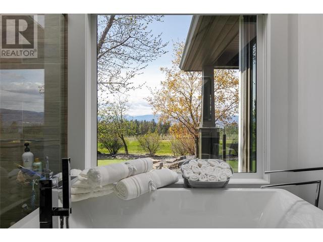 2375 Grantham Road, House detached with 4 bedrooms, 3 bathrooms and 13 parking in Kelowna BC | Image 28