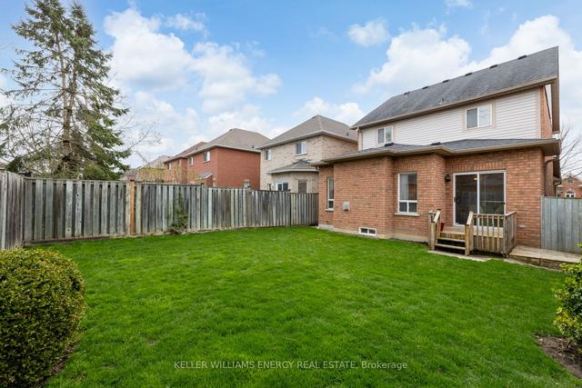 47 Underwood Dr, House detached with 4 bedrooms, 3 bathrooms and 6 parking in Whitby ON | Image 20