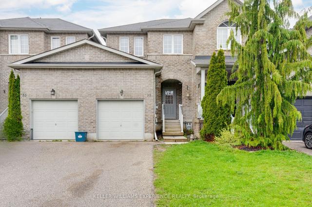 33 Arch Brown Crt, House attached with 3 bedrooms, 3 bathrooms and 3 parking in Barrie ON | Image 1