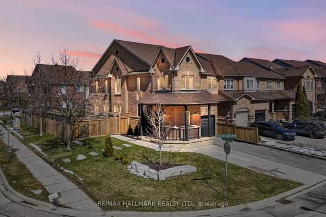 2 Village Vista Way, House attached with 4 bedrooms, 4 bathrooms and 4 parking in Vaughan ON | Image 1