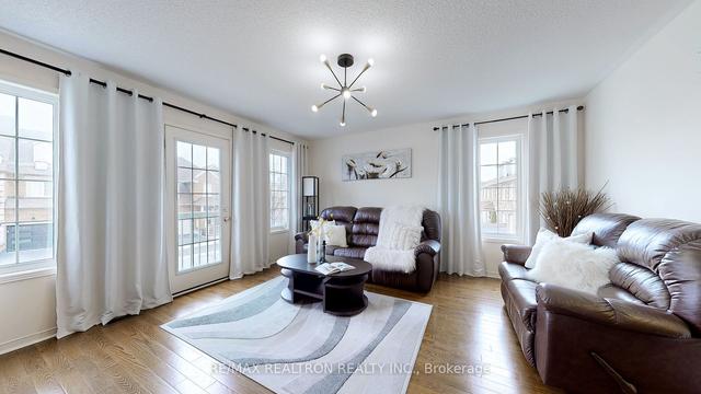 27 Sergio Marchi St, House attached with 3 bedrooms, 4 bathrooms and 2 parking in Toronto ON | Image 3
