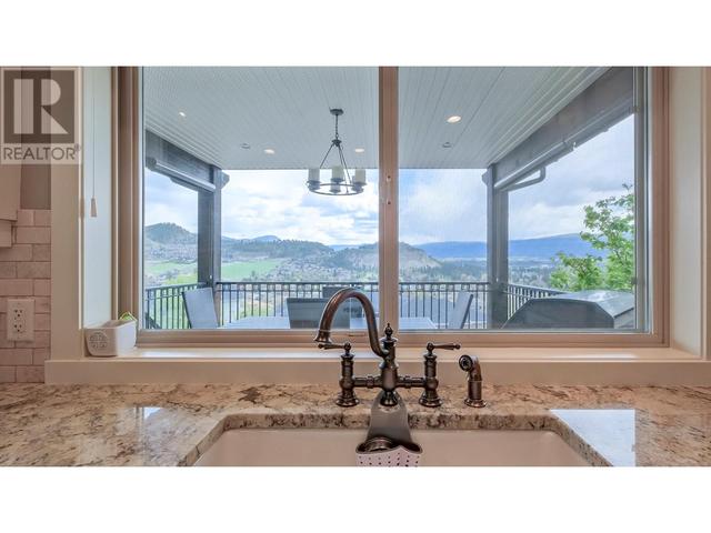 732 Traditions Crescent, House detached with 4 bedrooms, 2 bathrooms and 3 parking in Kelowna BC | Image 29
