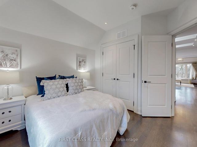 504 Broadway Ave, House detached with 4 bedrooms, 5 bathrooms and 6 parking in Toronto ON | Image 22