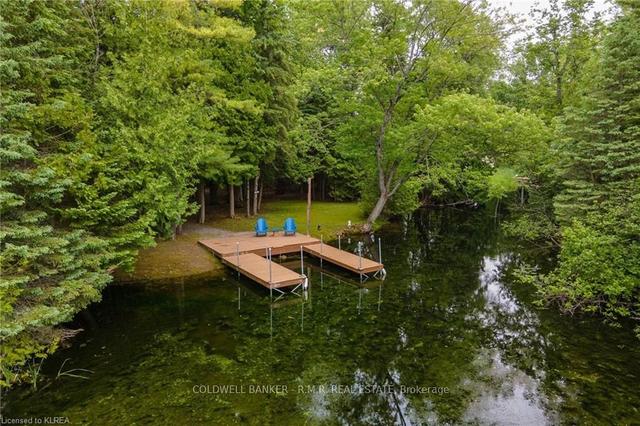 75 Mcguire Beach Rd, House detached with 2 bedrooms, 1 bathrooms and 6 parking in Kawartha Lakes ON | Image 12