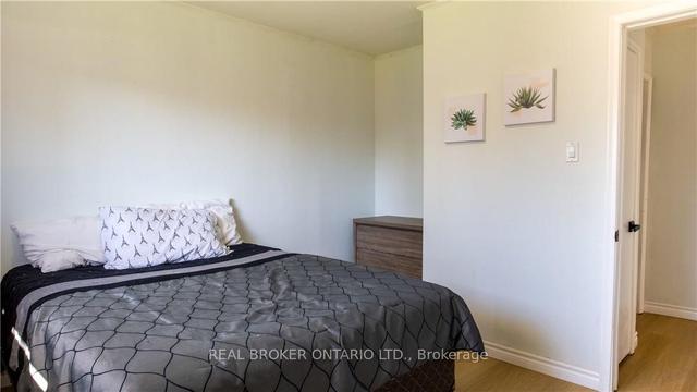 1245 Trafalgar St, House detached with 2 bedrooms, 2 bathrooms and 3 parking in London ON | Image 5