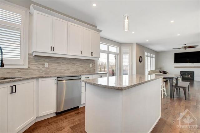 216 Trailgate Street, House detached with 7 bedrooms, 5 bathrooms and 9 parking in Ottawa ON | Image 9
