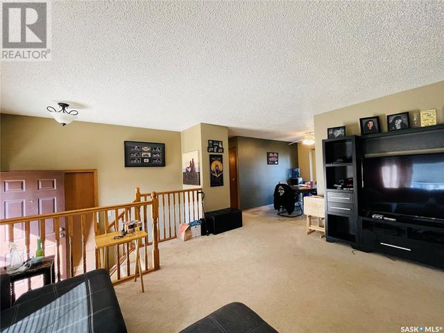 1363 Underhill Crescent, House detached with 4 bedrooms, 3 bathrooms and null parking in Regina SK | Image 5