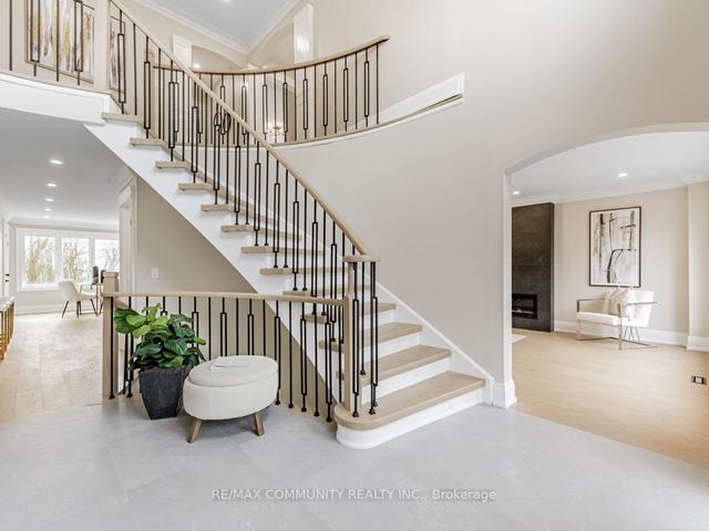 95 Hill Cres, House detached with 5 bedrooms, 5 bathrooms and 12 parking in Toronto ON | Image 34
