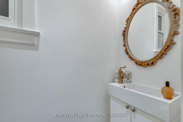 439 Pacific Ave, House semidetached with 3 bedrooms, 3 bathrooms and 0 parking in Toronto ON | Image 7