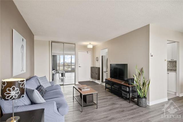 1008 - 2400 Virginia Drive, Condo with 2 bedrooms, 2 bathrooms and 1 parking in Ottawa ON | Image 5