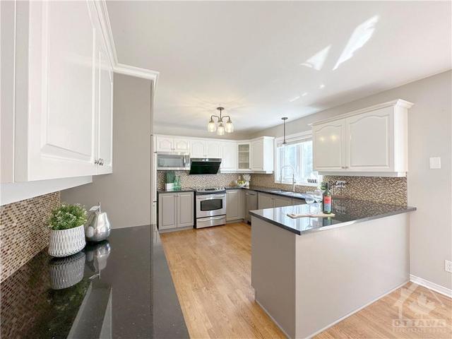 2 Shaughnessy Crescent, House detached with 4 bedrooms, 4 bathrooms and 6 parking in Ottawa ON | Image 11
