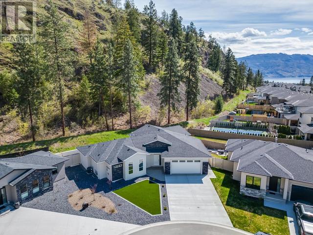 3065 Riesling Place, House detached with 3 bedrooms, 3 bathrooms and 2 parking in West Kelowna BC | Image 1