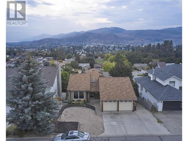 4308 Wellington Drive, House detached with 4 bedrooms, 3 bathrooms and 2 parking in Vernon BC | Image 41