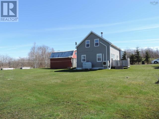 7084 Highway 354, House detached with 3 bedrooms, 1 bathrooms and null parking in East Hants NS | Image 2