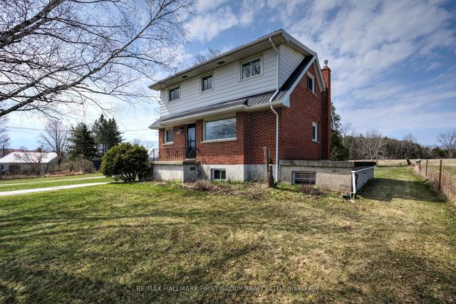2057 Sydenham Rd, House detached with 3 bedrooms, 2 bathrooms and 6 parking in Kingston ON | Image 12