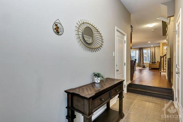 405 Cope Drive, Townhouse with 3 bedrooms, 3 bathrooms and 2 parking in Ottawa ON | Image 3