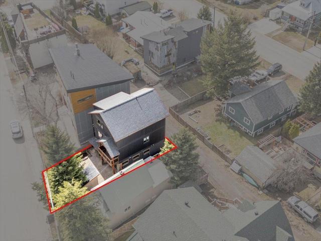 661 7th Avenue, House detached with 2 bedrooms, 3 bathrooms and 3 parking in Fernie BC | Image 40