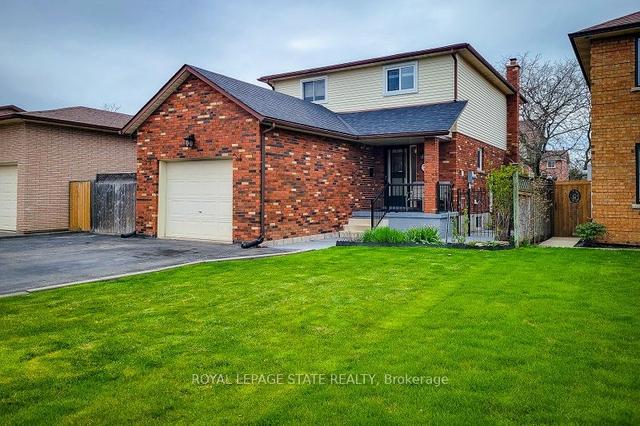 7 Vision Pl, House detached with 3 bedrooms, 2 bathrooms and 5 parking in Hamilton ON | Image 23