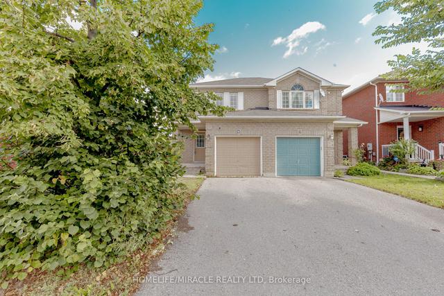 4 Vauxhall Cres E, House semidetached with 3 bedrooms, 3 bathrooms and 3 parking in Brampton ON | Image 1