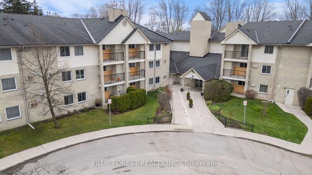 120 - 725 Deveron Cres, Townhouse with 2 bedrooms, 1 bathrooms and 2 parking in London ON | Image 1