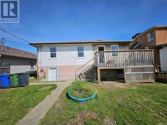 3562 10th Ave, House detached with 4 bedrooms, 1 bathrooms and 4 parking in Port Alberni BC | Image 2