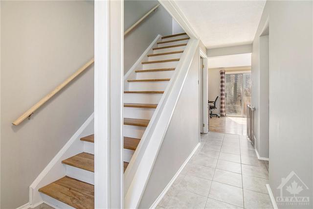 74 - 1045 Morrison Drive, Townhouse with 3 bedrooms, 2 bathrooms and 1 parking in Ottawa ON | Image 3