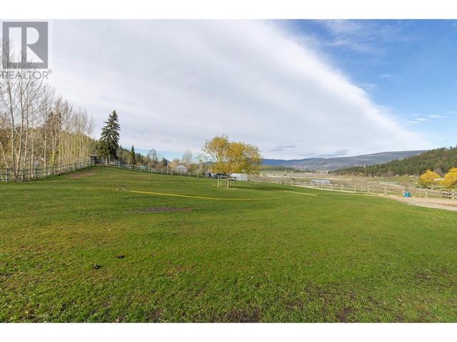 656 Curtis Road, House detached with 5 bedrooms, 3 bathrooms and 12 parking in Kelowna BC | Image 41