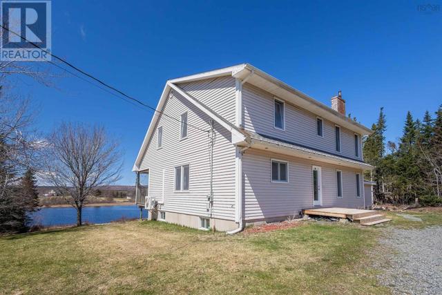 947 Intervale Road, House detached with 3 bedrooms, 1 bathrooms and null parking in Cape Breton NS | Image 4