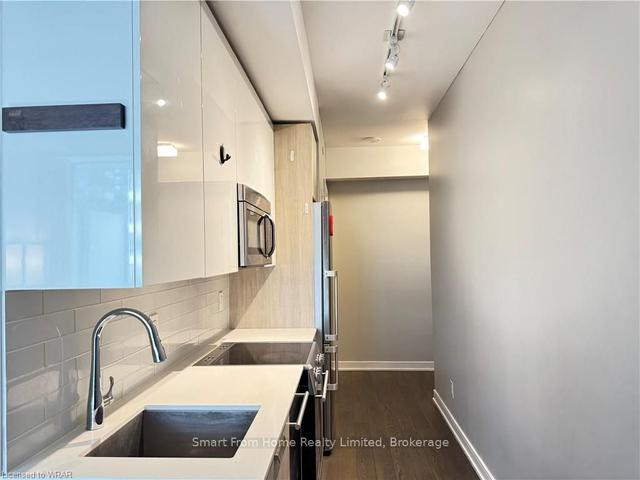 705 - 57 St Joseph St, Condo with 1 bedrooms, 1 bathrooms and 0 parking in Toronto ON | Image 2
