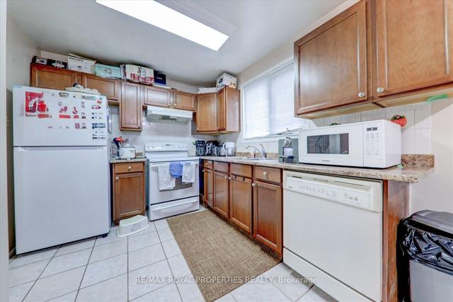 49 - 331 Trudelle St, Townhouse with 3 bedrooms, 2 bathrooms and 2 parking in Toronto ON | Image 18