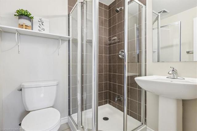 2nd Bathroom with Shower | Image 19