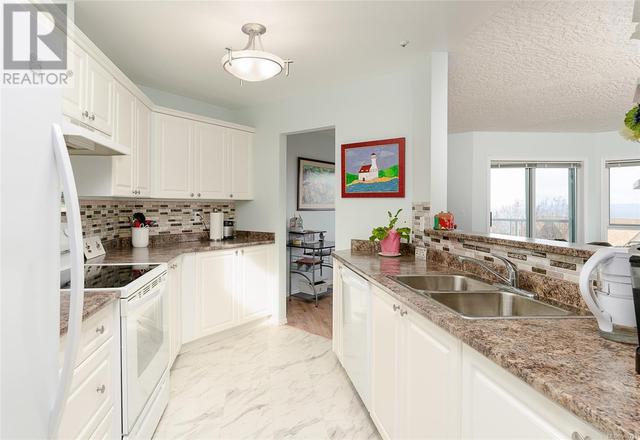 305 - 4965 Vista View Cres, Condo with 2 bedrooms, 2 bathrooms and 1 parking in Nanaimo BC | Image 5