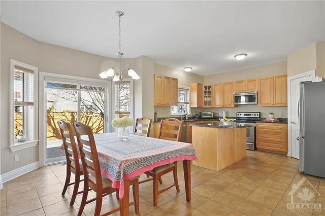 128 Oakfield Crescent, House detached with 4 bedrooms, 4 bathrooms and 4 parking in Ottawa ON | Image 14