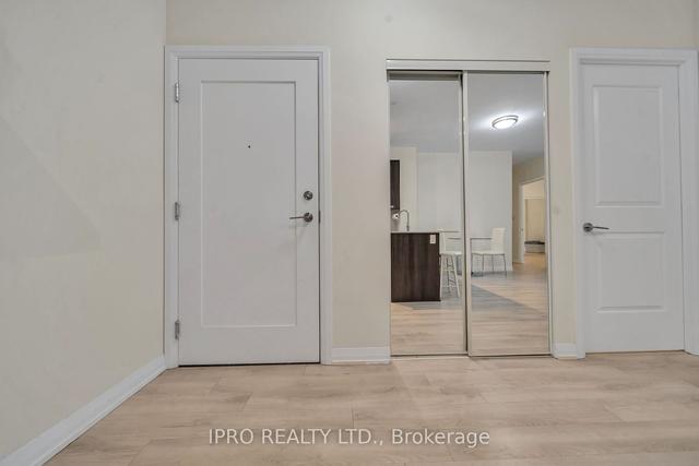 201 - 65 Watergarden Dr N, Condo with 2 bedrooms, 2 bathrooms and 1 parking in Mississauga ON | Image 3