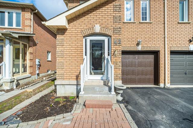 42 Denton Circ, House semidetached with 3 bedrooms, 3 bathrooms and 3 parking in Vaughan ON | Image 12