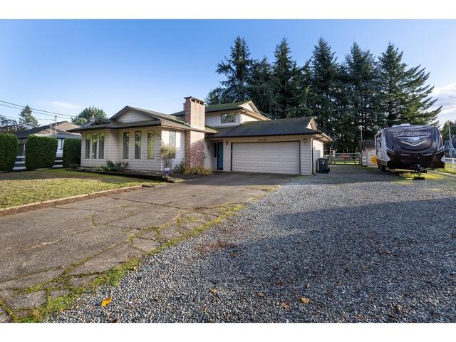 24496 58a Avenue, House detached with 3 bedrooms, 3 bathrooms and 10 parking in Langley BC | Image 1