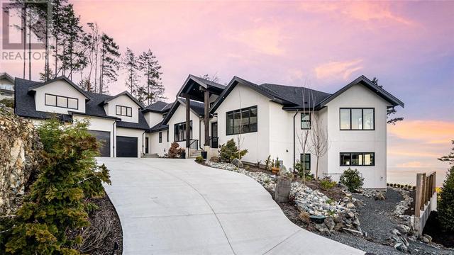 5060 Broad Ridge Pl, House detached with 6 bedrooms, 6 bathrooms and 5 parking in Lantzville BC | Image 1