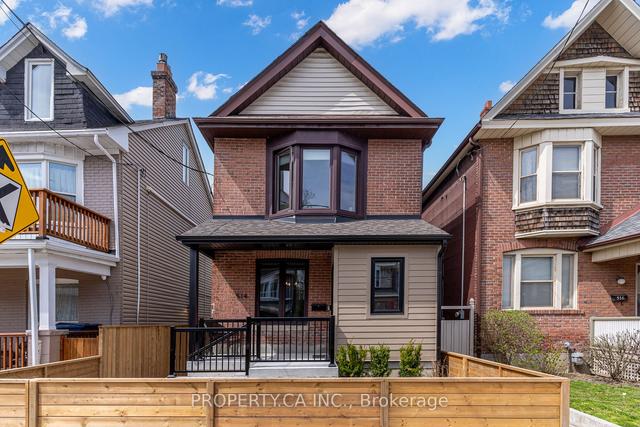 514 Pape Ave, House detached with 3 bedrooms, 5 bathrooms and 2 parking in Toronto ON | Image 25
