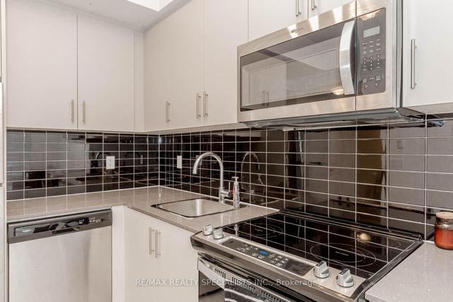 132 - 85 Attmar Dr, Condo with 1 bedrooms, 1 bathrooms and 1 parking in Brampton ON | Image 3