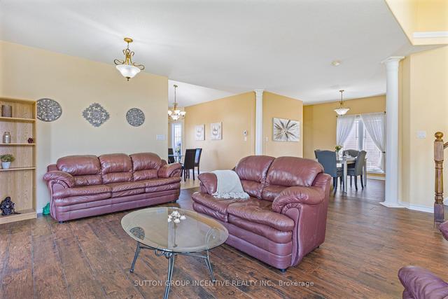 50 Dinnick Cres, House detached with 4 bedrooms, 3 bathrooms and 4 parking in Orangeville ON | Image 26