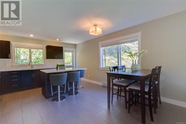 481 Nottingham Dr, House detached with 6 bedrooms, 3 bathrooms and 4 parking in Nanaimo BC | Image 33