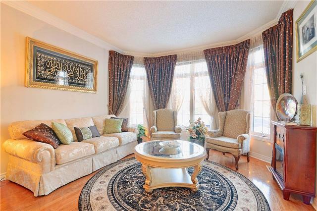 12 Maisonneuve Blvd, House detached with 4 bedrooms, 4 bathrooms and 5 parking in Brampton ON | Image 6
