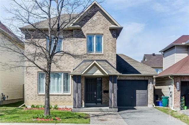 602 Beatrice Drive, House detached with 3 bedrooms, 3 bathrooms and 3 parking in Ottawa ON | Image 1