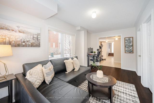 49 Sandwell St, House attached with 3 bedrooms, 4 bathrooms and 3 parking in Vaughan ON | Image 30