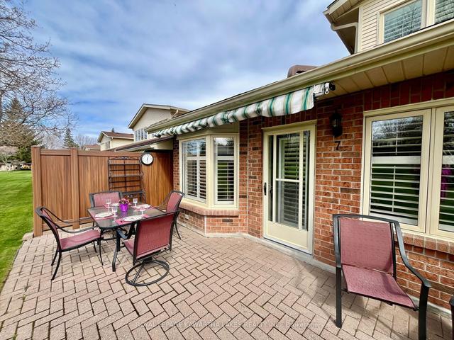 7 - 90 Parklawn Blvd, Townhouse with 2 bedrooms, 2 bathrooms and 2 parking in Brock ON | Image 24
