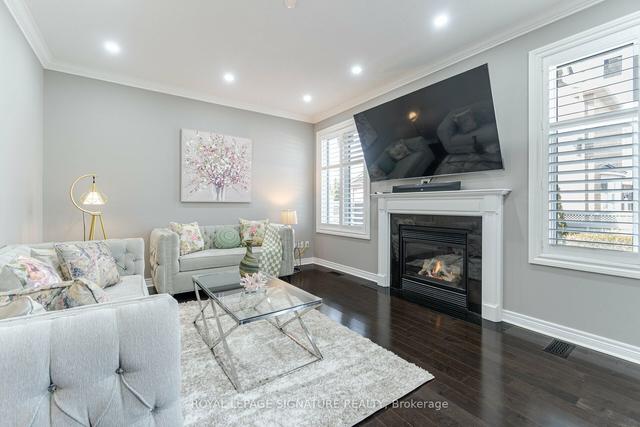 2236 Glazebrook Circ, House detached with 4 bedrooms, 3 bathrooms and 4 parking in Oakville ON | Image 10