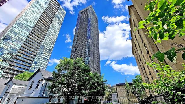 4911 - 101 Charles St E, Condo with 1 bedrooms, 1 bathrooms and 0 parking in Toronto ON | Image 1