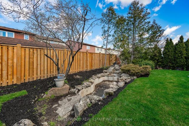 798 Willowbank Tr, House detached with 5 bedrooms, 4 bathrooms and 6 parking in Mississauga ON | Image 33
