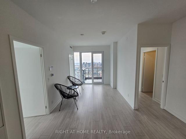 4302 - 55 Mercer St, Condo with 3 bedrooms, 2 bathrooms and 0 parking in Toronto ON | Image 2